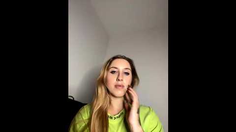 larahorneyy @ stripchat on 20251027