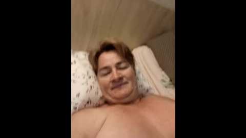 milf_love_fist99 @ stripchat on 20251027