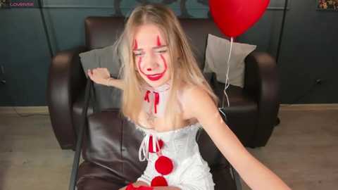 serenacrystall @ stripchat on 20251027