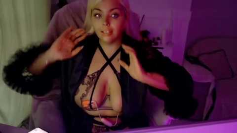 siren_xiv @ stripchat on 20251027