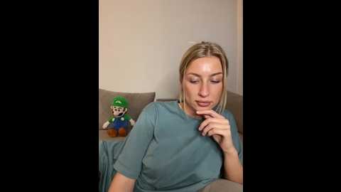 belle98 @ stripchat on 20251028