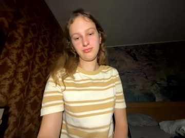 eva_angel3 @ stripchat on 20251028