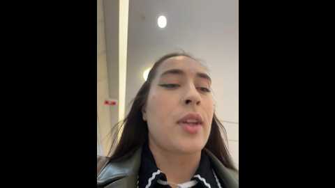 holly_play @ stripchat on 20251028