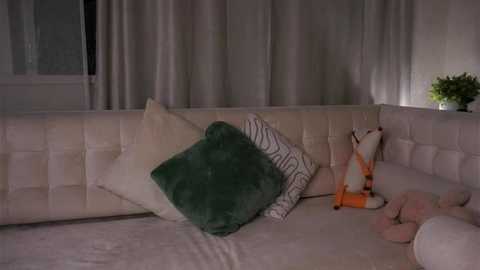 lynhillaire @ stripchat on 20251028