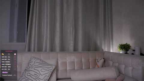 lynhillaire @ stripchat on 20251028