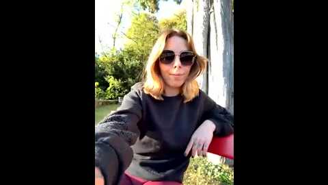 mia_railey @ stripchat on 20251028