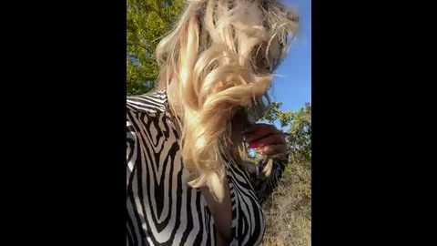 sinfullovers33 @ stripchat on 20251028