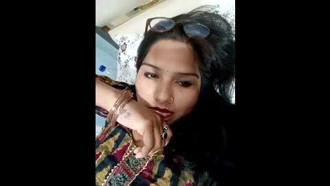 urvashi01224 @ stripchat on 20251028