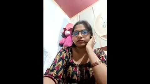 urvashi01224 @ stripchat on 20251028