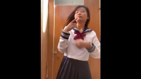 xixi_28 @ stripchat on 20251028