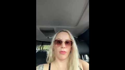 june695_ @ stripchat on 20251029