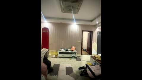 littleqiu @ stripchat on 20251029