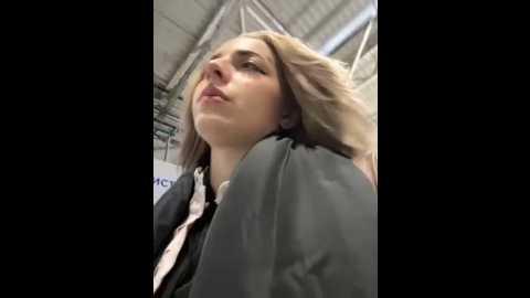 loraadoll @ stripchat on 20251029