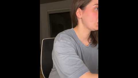 nerdynina @ stripchat on 20251029