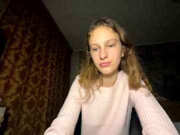 eva_angel3 @ stripchat on 20251030