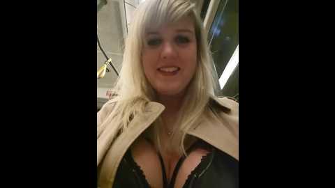 sexybiene969 @ stripchat on 20251030