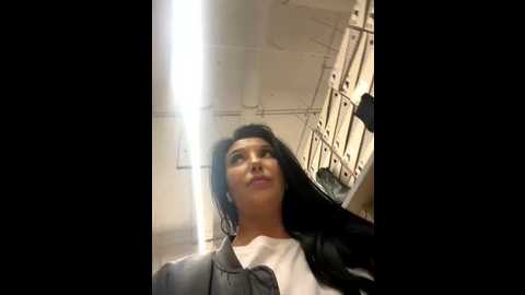 tisha_busty @ stripchat on 20251030