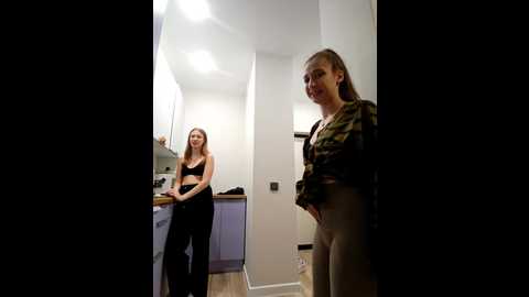 yourfavcouple_ @ stripchat on 20251030