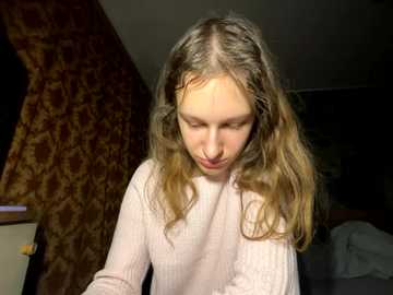 eva_angel3 @ stripchat on 20251031