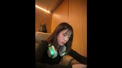 littleqiu @ stripchat on 20251031