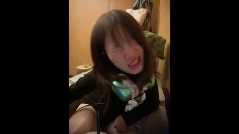 littleqiu @ stripchat on 20251031