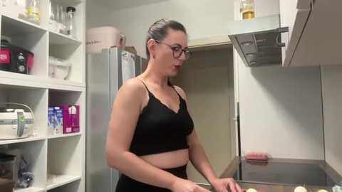 avaflowers6 @ stripchat on 20251101