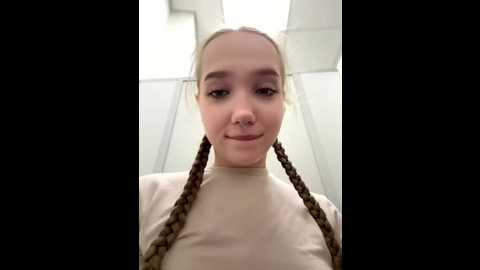 bambi_lu @ stripchat on 20251101