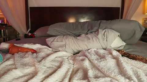 katyerave @ stripchat on 20251101