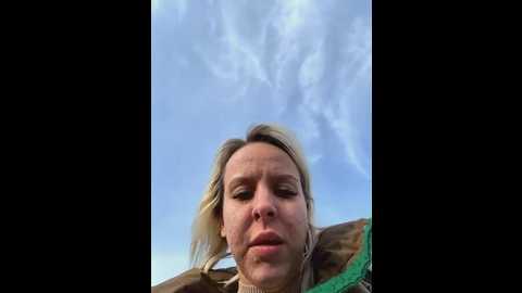 likacat @ stripchat on 20251101