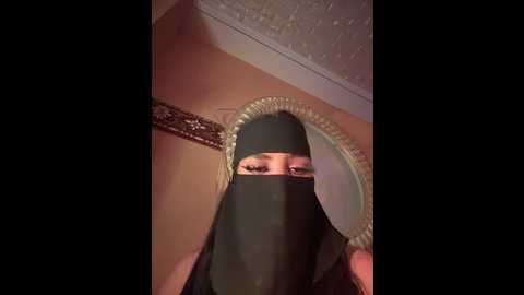 queentaraf999 @ stripchat on 20251101