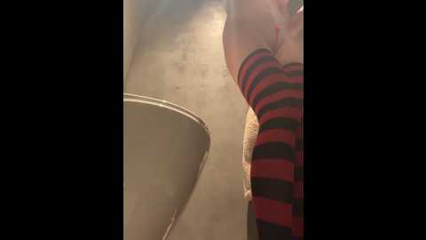 ronniekiss @ stripchat on 20251101