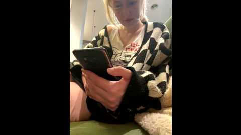 ronniekiss @ stripchat on 20251101