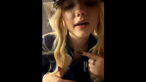 sky_cutie @ stripchat on 20251101