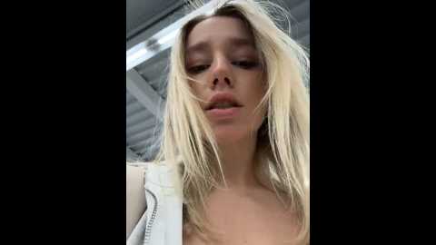 sssativa_model @ stripchat on 20251101