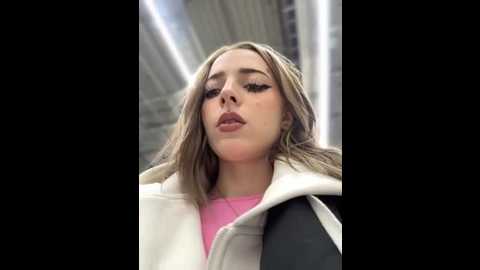 loraadoll @ stripchat on 20251102