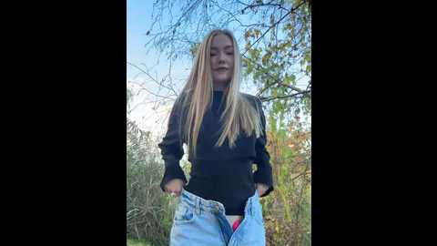 milamoone @ stripchat on 20251102