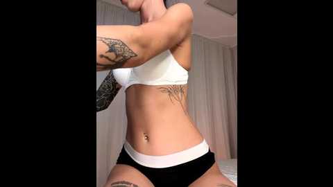xeye_candyx @ stripchat on 20251102