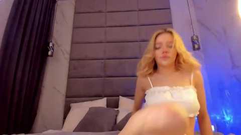 anna_robinson @ stripchat on 20251103