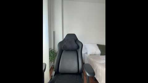 bellagiaxx @ stripchat on 20251103