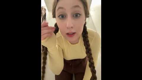 froggyanna @ stripchat on 20251103