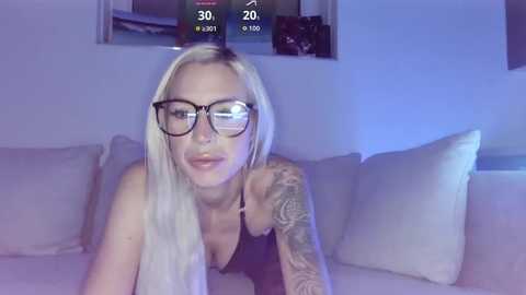 lillaluvv9 @ stripchat on 20251103