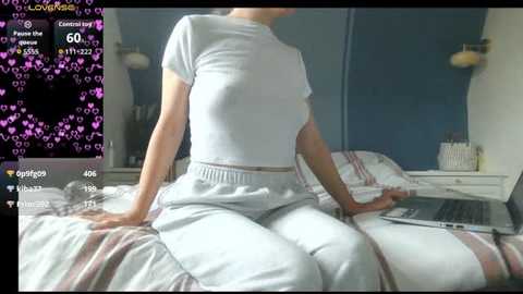 xxmelissabluexx @ stripchat on 20251103