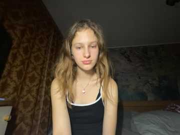 eva_angel3 @ stripchat on 20251104