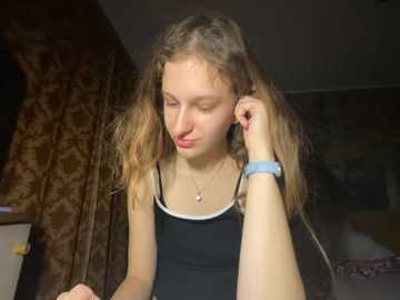 eva_angel3 @ stripchat on 20251104