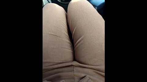 horny_mummy @ stripchat on 20251104