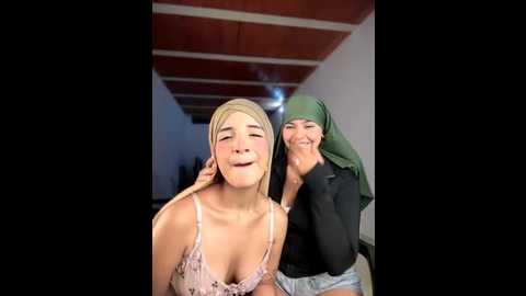 lalilamassu1 @ stripchat on 20251104