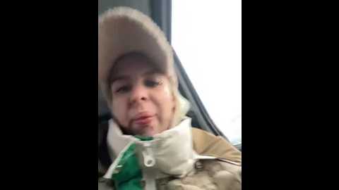 likacat @ stripchat on 20251104