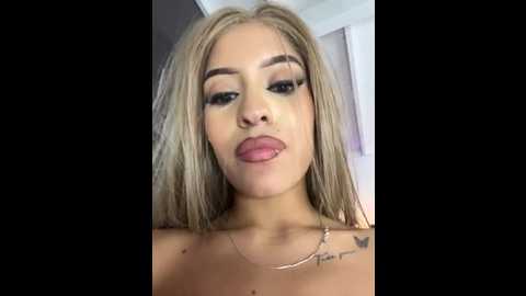 mystiquexxx @ stripchat on 20251104