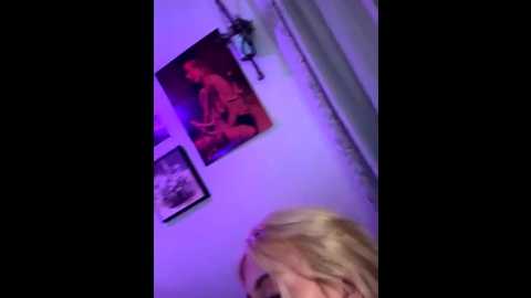 sinfulblonde1 @ stripchat on 20251104