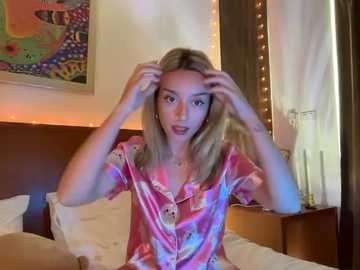 sirenabelle @ stripchat on 20251104